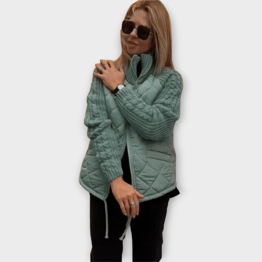 LIVIANE™ | GIACCA CHIC IN MAGLIA RIFINITA